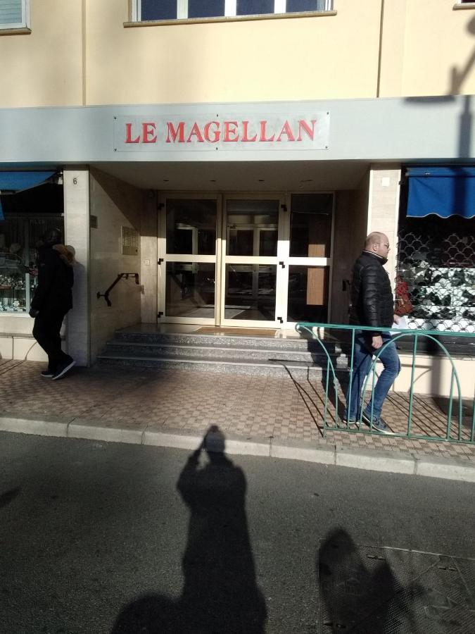 2 Pieces Idealement Placee Dans Le Centre Menton Exterior foto