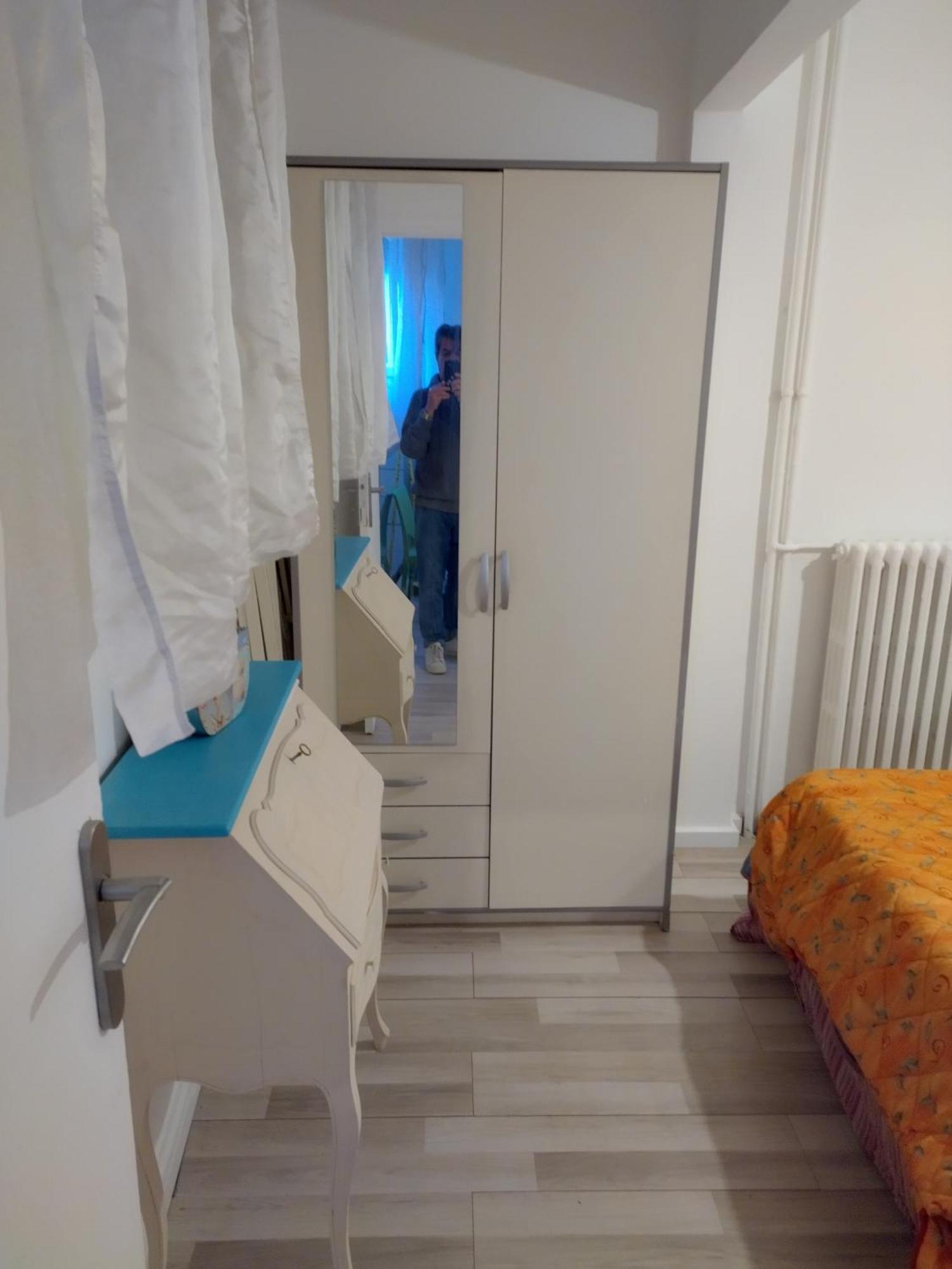 2 Pieces Idealement Placee Dans Le Centre Menton Exterior foto